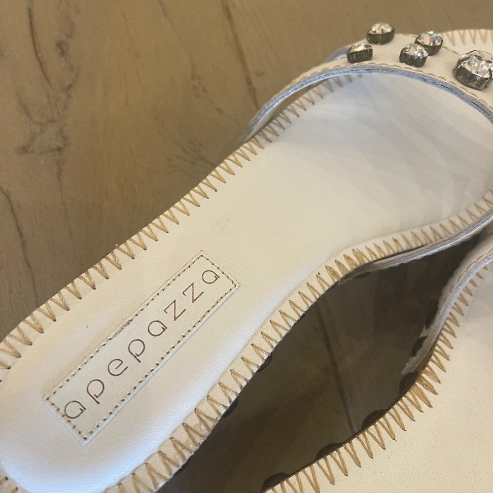 Beautiful Apepazza Embellished Sandals White Rhinestone Studs Made in Italy - Picture 7 of 8